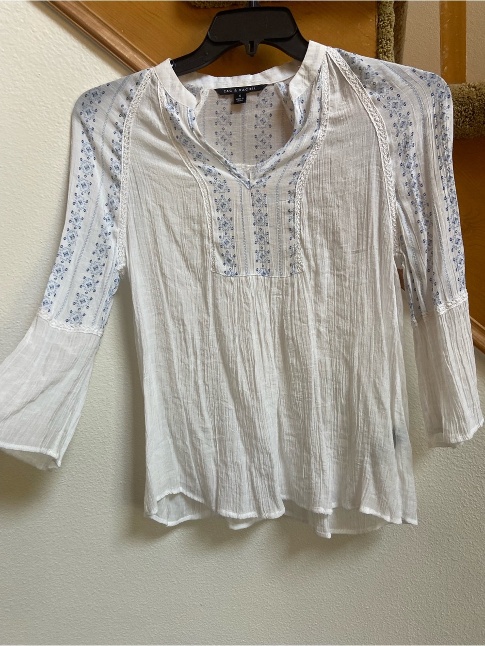 Zac & Rachel White Peasant Top 3/4 Sleeves, excellent condition women's size S
